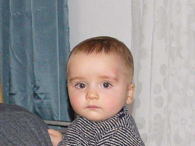 A tady je uk�zka podoby syna ...